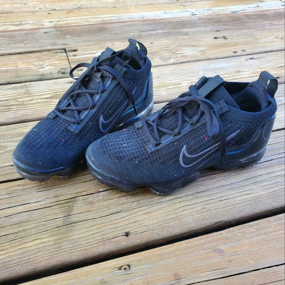 Nike VaporMax FlyKnit - Picture 1 of 3